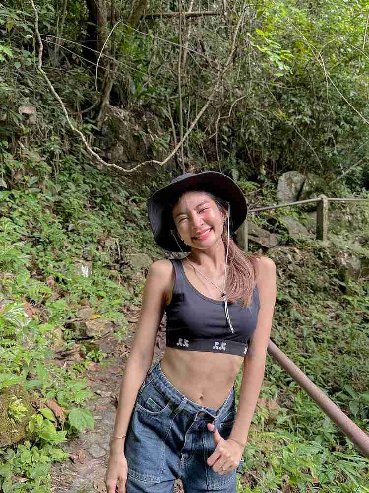 นินิว พยาบาลโก๊ะ