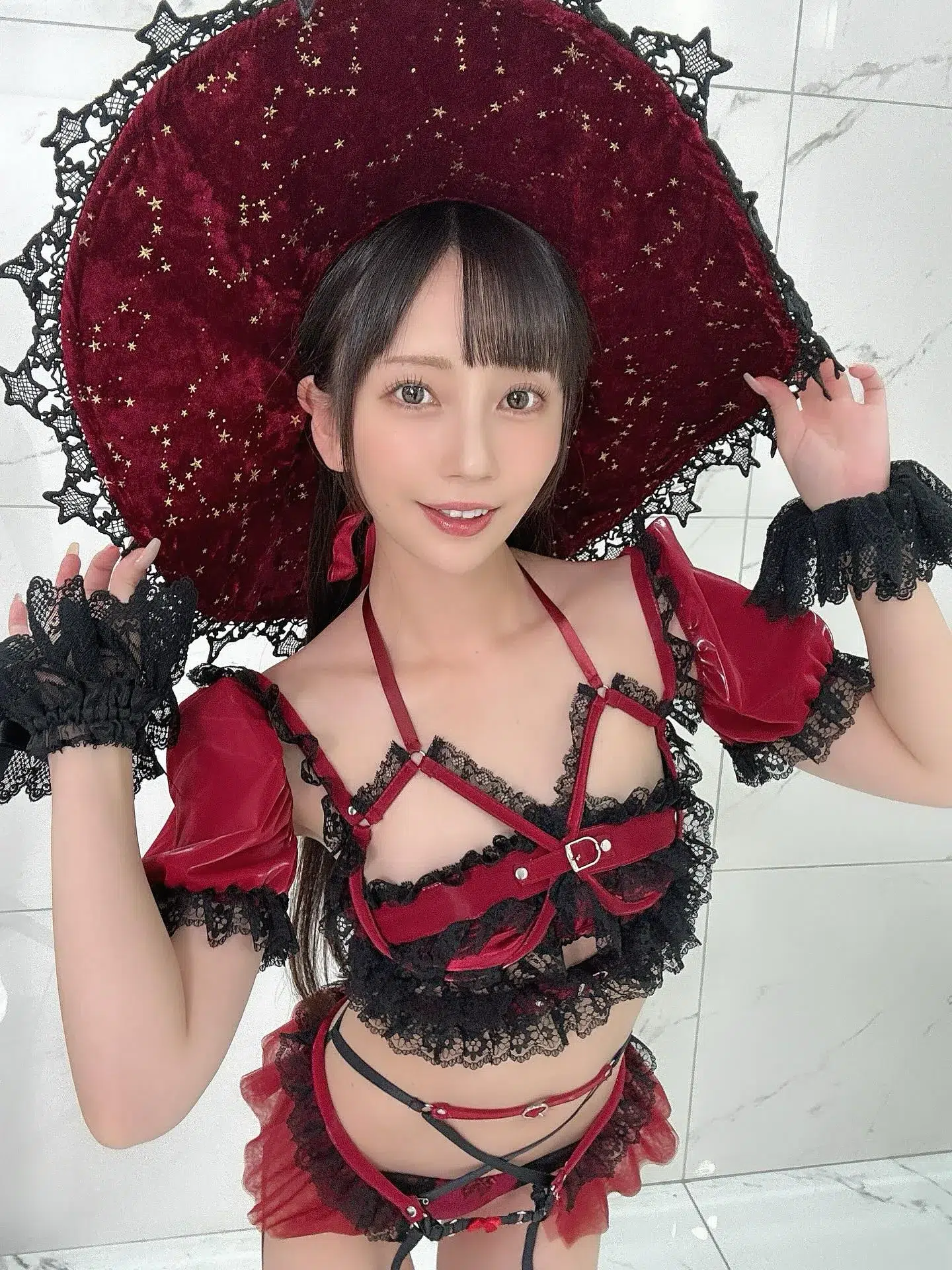 Mia Nanasaw (3)