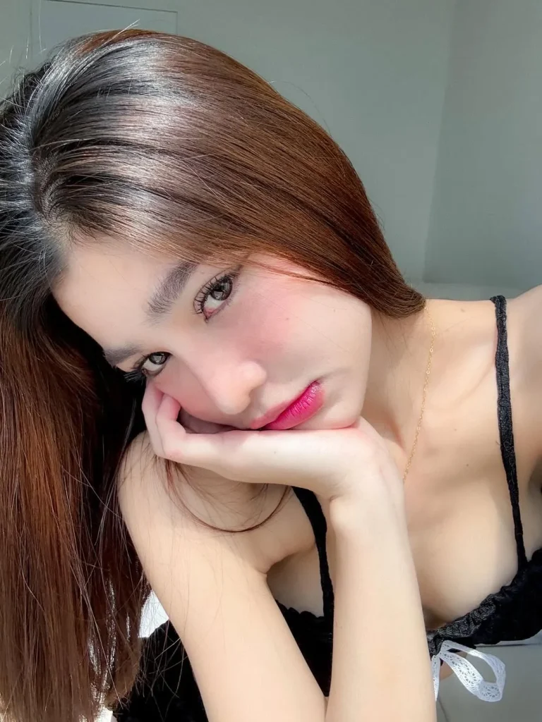 แบม ไพลิน
