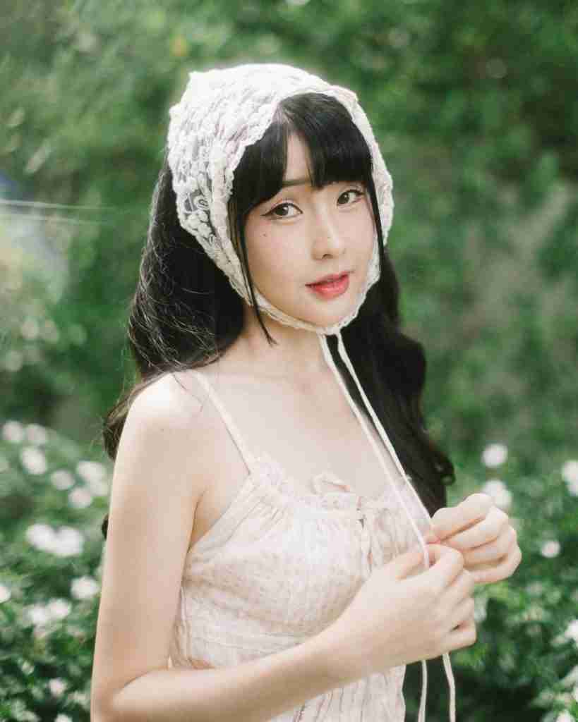 ขนมรู Kanomroo สาวสวย เกมเมอร์ นักร้อง Cover