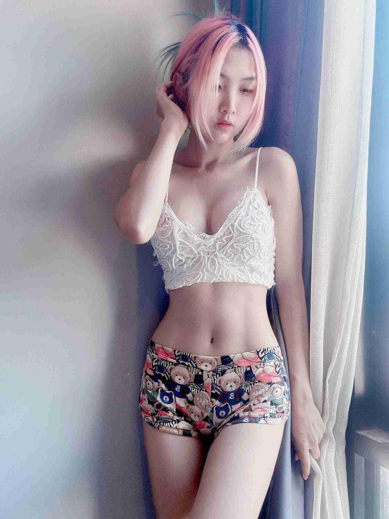 jenjiraparaprom เจนจิรา IG ผิวขาว หุ่นดี