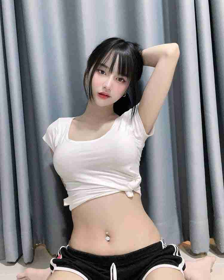 โดนัท วรานิษฐ์ ถ่ายแบบเซ็กซี่ บิกินี่ นางแบบ OnlyFans ไทย